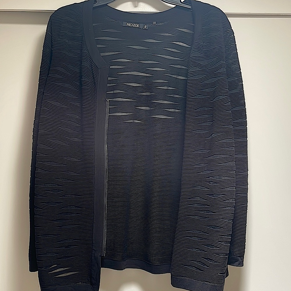 Beautiful Nic + Zoe black lightweight jacket